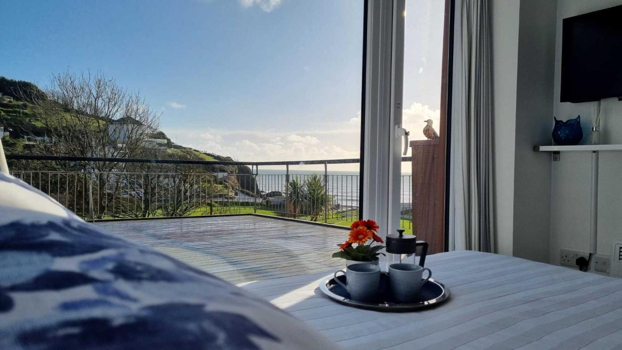 May View - Luxury Sea View Apartment - Millendreath, Looe Eksteriør billede